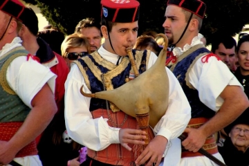 Kumpanija and Moreška - Sword dance
